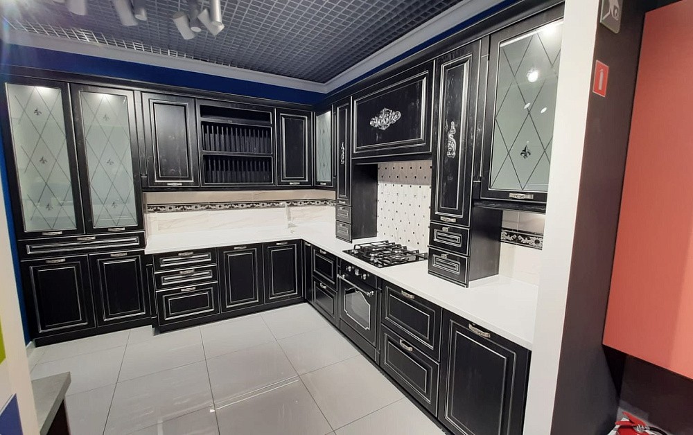 Кухня Катарина с патиной / м. Народное ополчение