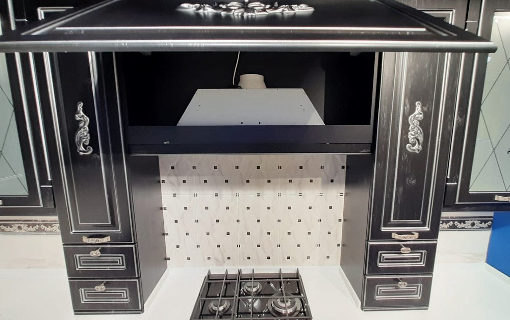 Кухня Катарина с патиной / м. Народное ополчение