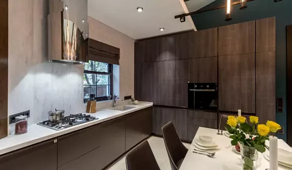 Темная кухня