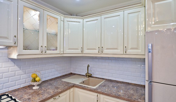 Глянцевая кухня в Санкт-Петербурге