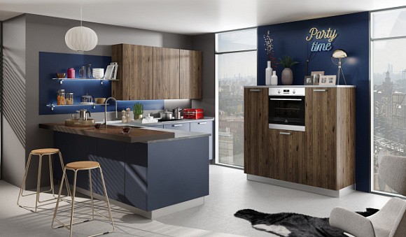 Коричневая кухня в Клину