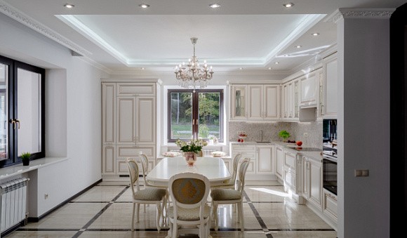 Белая кухня в Санкт-Петербурге