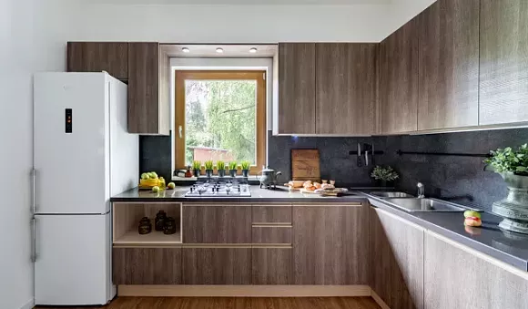 Коричневая кухня в Анапе