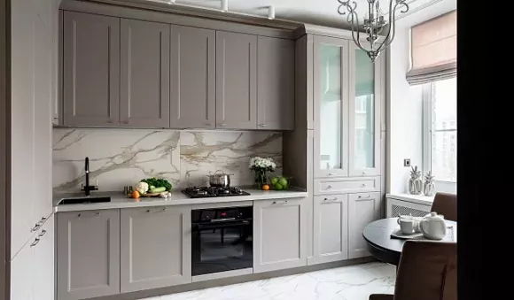 Коричневая кухня в Анапе